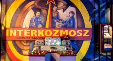 Retro Experience Center